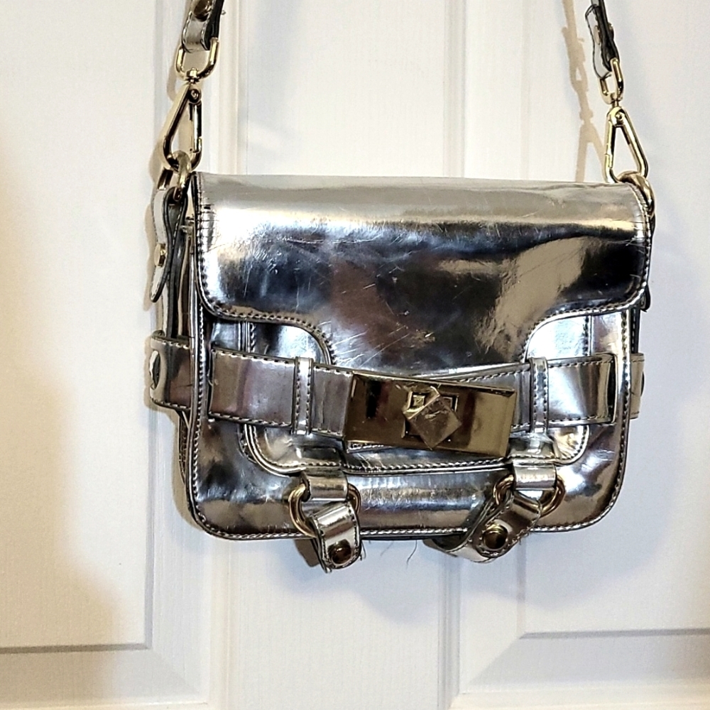 💥Metallic shoulder purse💥